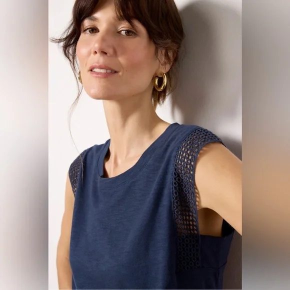 Evereve Penelope Eyelet Trim Tank - Picture 4 of 12